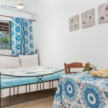Mouria 4 Kythnos